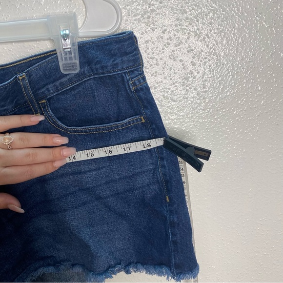 Old Navy Denim Shorts - Picture 7 of 7